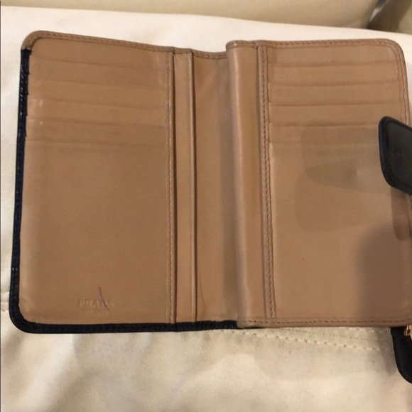 🦋Prada Milano Small Marbled Blue Leather classic fold over card holder wallet - Picture 7 of 11